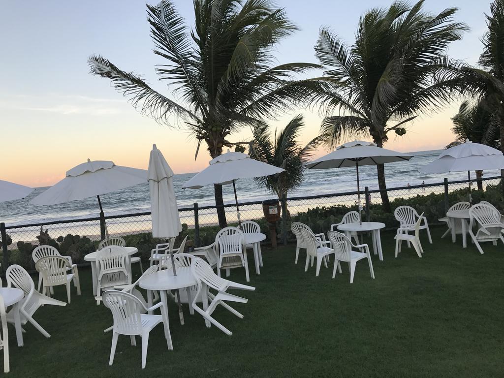 Flat Guarajuba Beira Da Praia Pe Na Areia מראה חיצוני תמונה